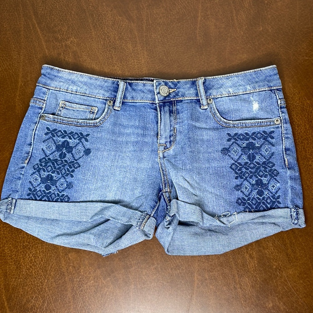 349 - Aeropostale Womans shorts